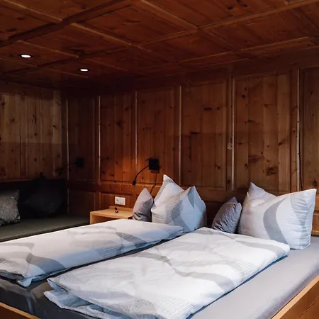 萨勒住宿加早餐旅馆 住宿加早餐酒店 3*