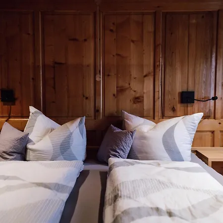 Bed & Breakfast Haus Saler