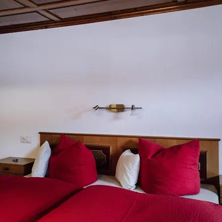 Haus Saler Bed & Breakfast 3*