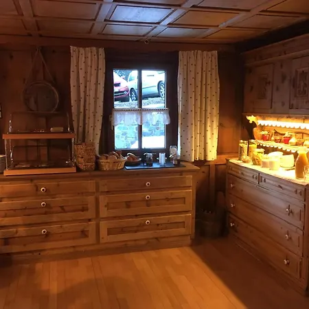 萨勒住宿加早餐旅馆 加舒恩