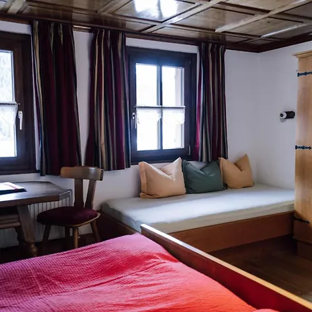 Haus Saler Bed & Breakfast